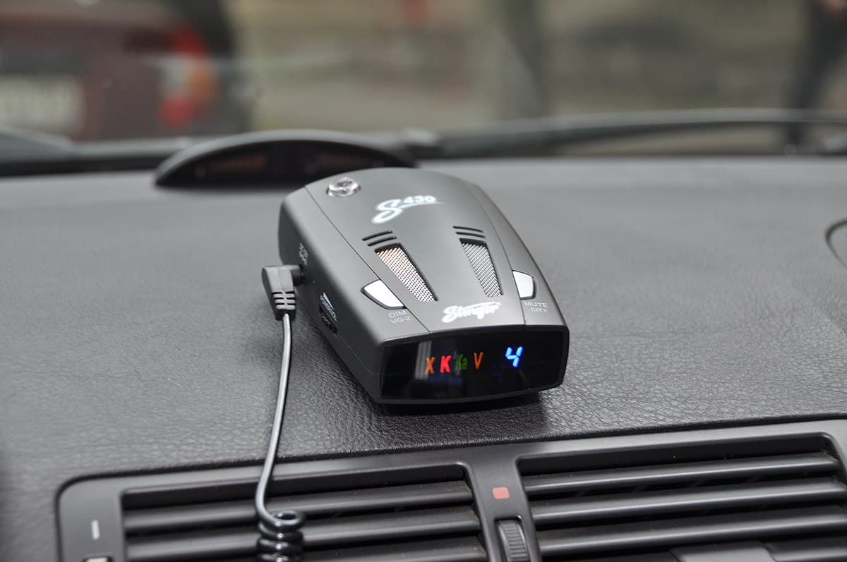 Best Radar Detector Under 300 to Dodge Speed Traps in 2020 Driving