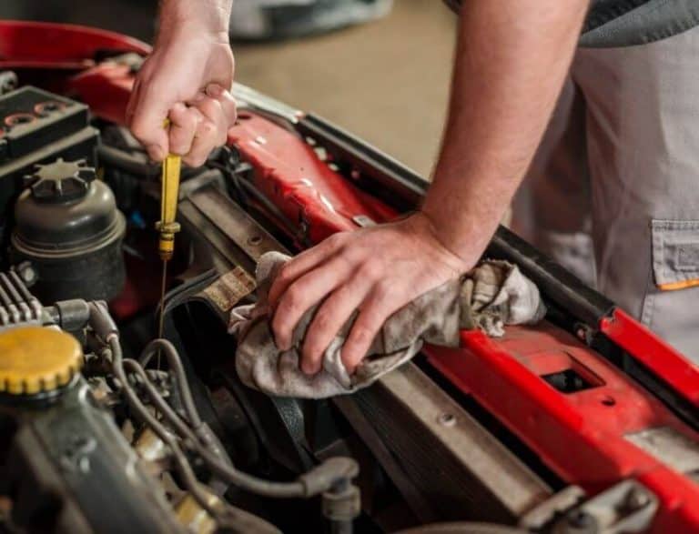 How Does Your Car Act When It Needs an Oil Change – DrivingandStyle.com