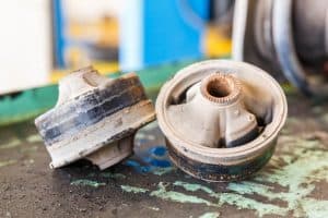 Signs of suspension bushes that require replacement
