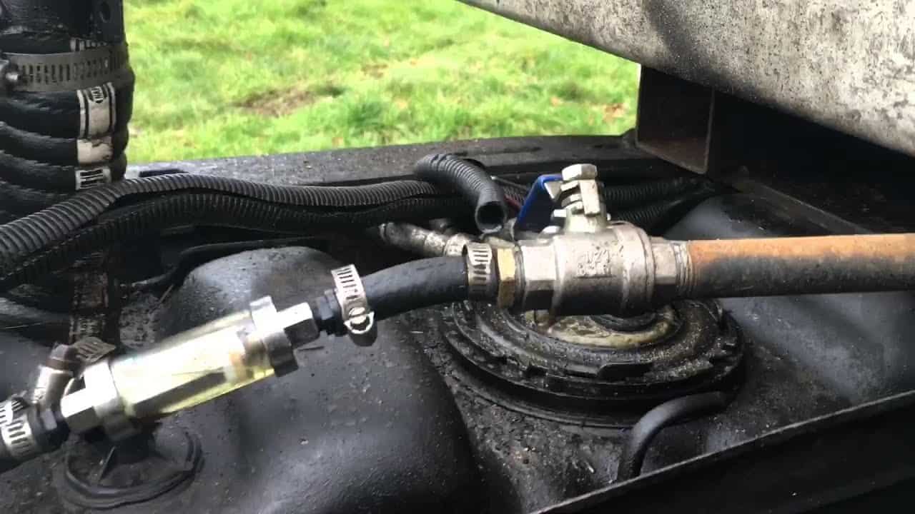 Transfer Tank Roundup Best Tank for Your Truck Driving and Style