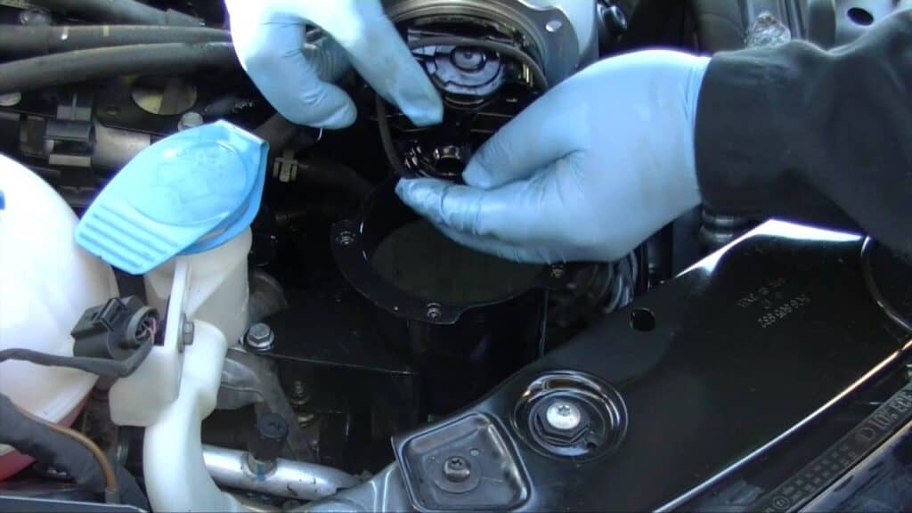 How to remove and clean a fuel filter