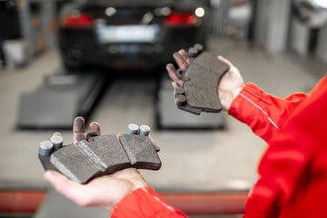 Signs that show brake pads need to be replaced