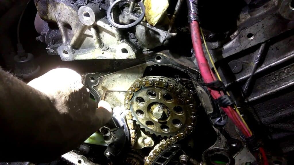 Distorted explorer timing chains
